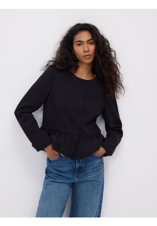 Reserved - Marynarka z baskinką - czarny. Kolor: czarny. Materiał: wiskoza, tkanina