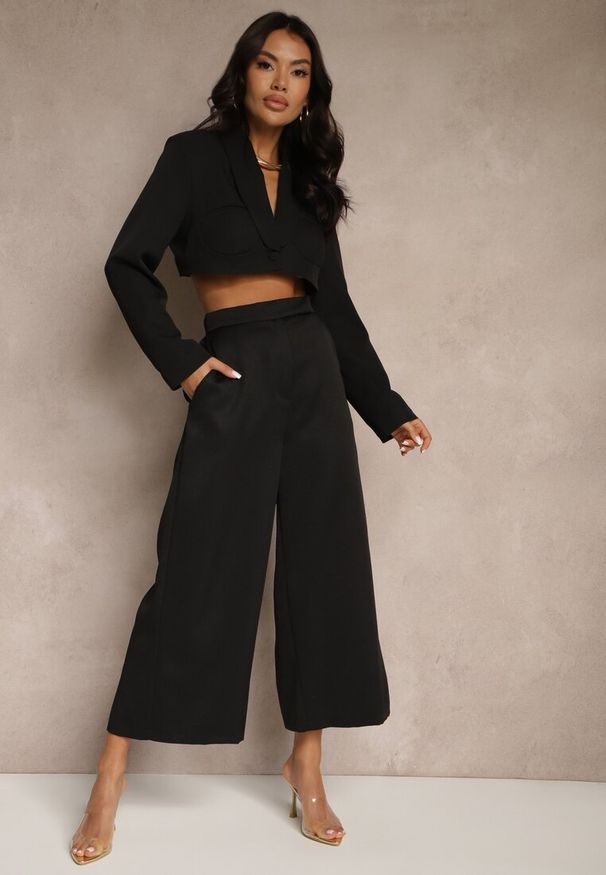 Renee - Czarne Garniturowe Spodnie o Fasonie Culottes Adeana. Okazja: na co dzień, na spotkanie biznesowe. Kolor: czarny. Styl: biznesowy, klasyczny, elegancki, casual