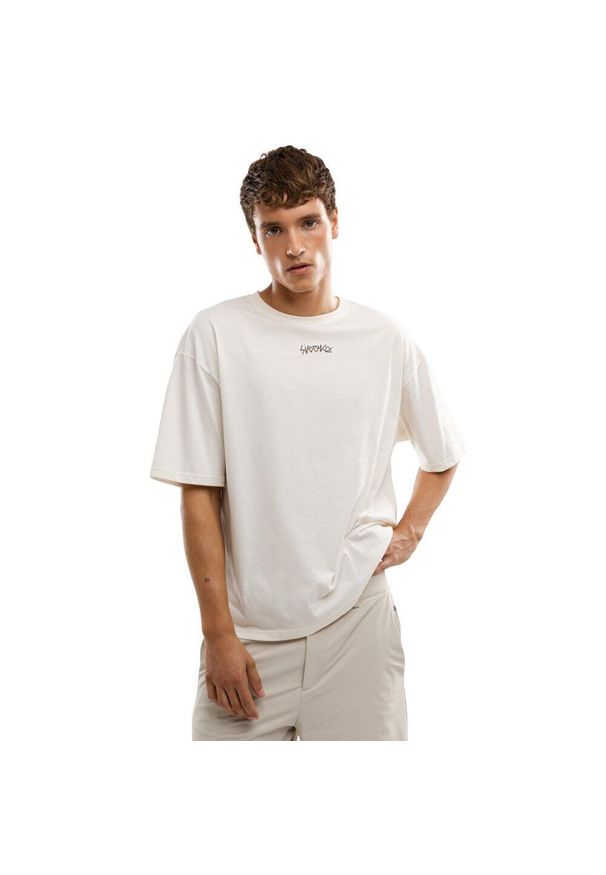 SIROKO - Męski luźny T-shirt Lifestyle Siroko IBZ Ibi Ivory. Kolor: beżowy. Materiał: tkanina, bawełna. Długość rękawa: krótki rękaw. Długość: krótkie