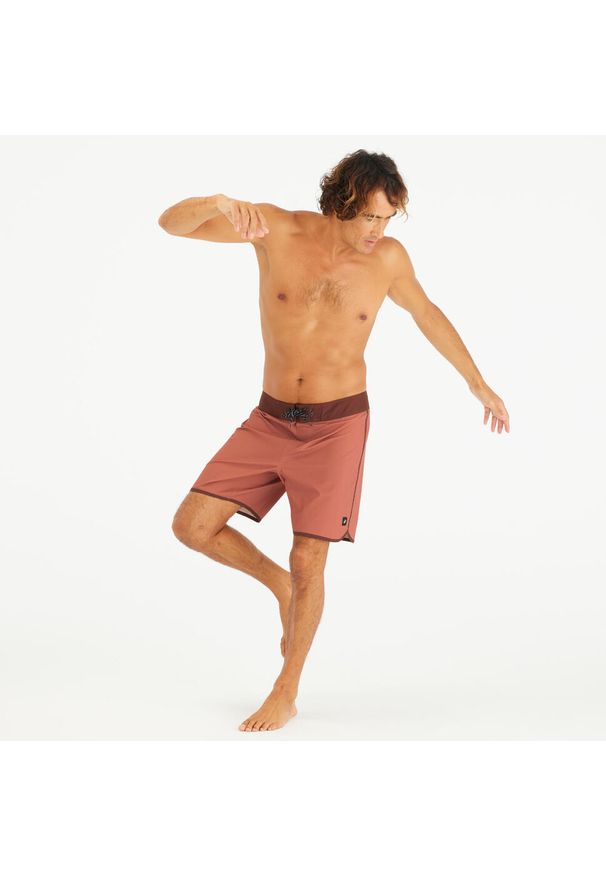 Decathlon - Spodenki surfingowe męskie Olaian 500 18" 500 Sober. Kolor: brązowy. Materiał: poliester, materiał, elastan. Długość: długie. Styl: sportowy