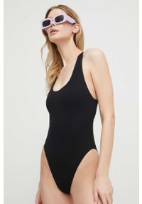Calvin Klein jednoczęściowy strój kąpielowy kolor czarny lekko usztywniona miseczka. Kolor: czarny. Materiał: włókno, materiał