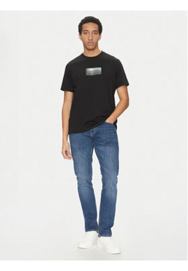 Calvin Klein T-Shirt K10K114174 Czarny Regular Fit. Kolor: czarny. Materiał: bawełna