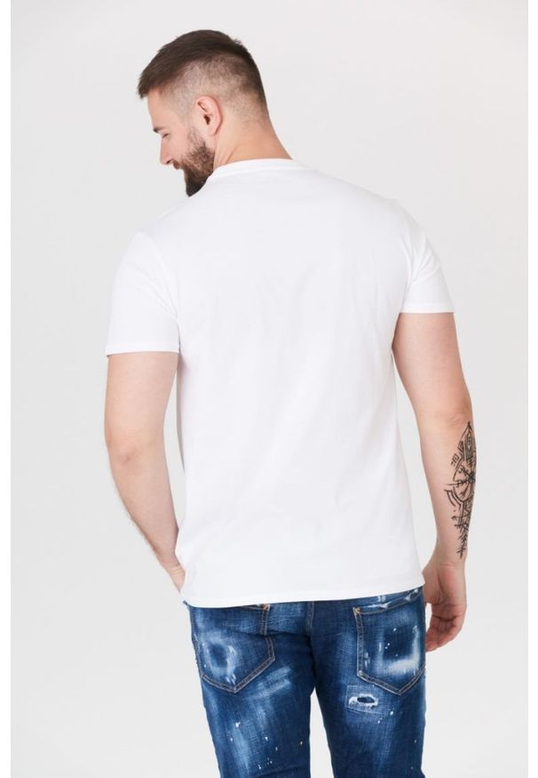 Guess - GUESS Biały bawełniany t-shirt męski z żółtym logo, Rozmiar XL. Kolor: biały. Materiał: bawełna. Wzór: aplikacja