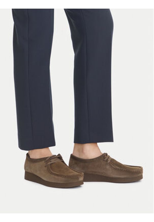 Clarks Półbuty WallabeeEVOSh 26174748 Brązowy. Kolor: brązowy. Materiał: zamsz, skóra