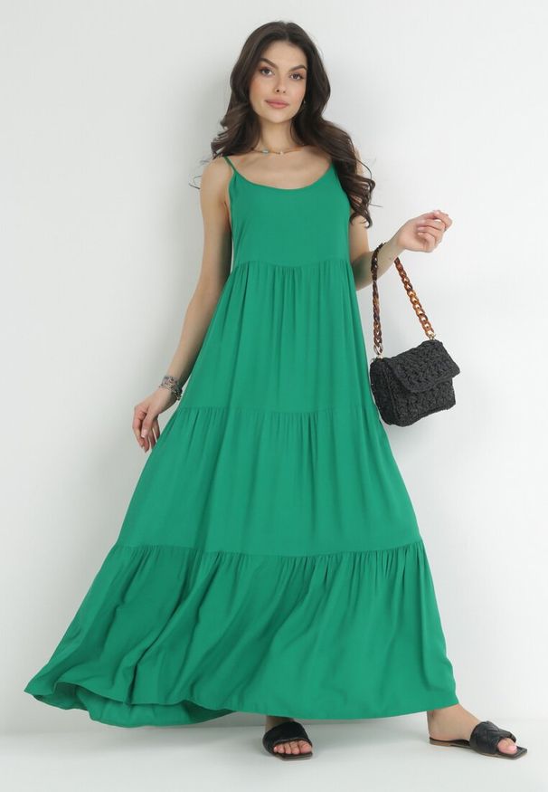 Born2be - Zielona Sukienka z Wiskozy na Ramiączkach z Falbanką Graesa. Kolor: zielony. Materiał: wiskoza. Długość rękawa: na ramiączkach. Styl: wakacyjny