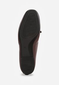 Born2be - Brązowe Balerinki z Wiązanymi Rzemykami Julimaria. Okazja: na co dzień. Kolor: brązowy. Wzór: kwiaty. Styl: casual, retro, elegancki #6