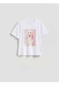 Reserved - T-shirt z nadrukiem - złamana biel. Materiał: dzianina, bawełna. Wzór: nadruk