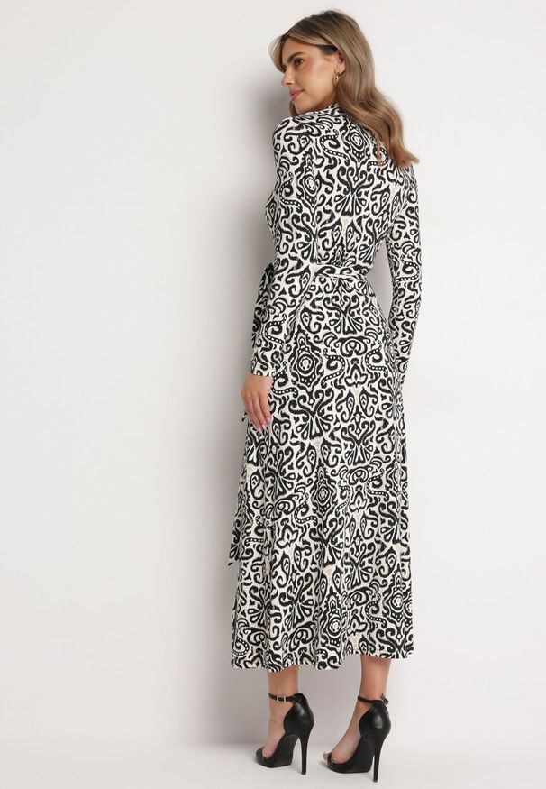 Born2be - Czarno-Biała Maxi Sukienka Taliowana Kopertowa z Materiałowym Paskiem Ailrin. Kolor: czarny. Materiał: materiał. Typ sukienki: kopertowe. Styl: elegancki. Długość: maxi