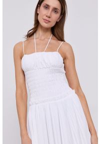 Miss Sixty Sukienka kolor biały midi rozkloszowana. Kolor: biały. Materiał: tkanina. Długość rękawa: na ramiączkach. Wzór: gładki. Typ sukienki: rozkloszowane, plisowane. Długość: midi #3