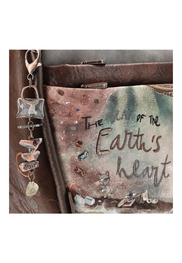 Brązowa Torebka Anekke Elegancka Listonoszka Damska Na Ramię. Kolor: brązowy. Wzór: aplikacja. Materiał: zdobione. Styl: elegancki. Rodzaj torebki: na ramię