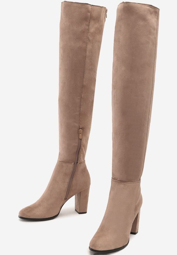 Born2be - Ciemnobeżowe Kozaki I Don't Care. Nosek buta: okrągły. Zapięcie: zamek. Kolor: beżowy. Wzór: gładki. Wysokość cholewki: za kolano. Materiał: materiał. Sezon: zima. Obcas: na obcasie. Wysokość obcasa: średni