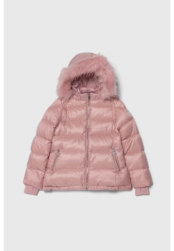 Guess kurtka puchowa dziecięca kolor różowy. Kolor: różowy. Materiał: puch
