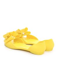 Born2be - Żółte Sandały Sulking. Zapięcie: bez zapięcia. Kolor: żółty. Materiał: guma. Obcas: na obcasie. Wysokość obcasa: niski