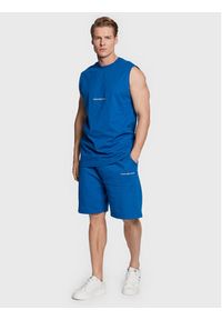 Calvin Klein Jeans Szorty sportowe J30J322916 Niebieski Regular Fit. Kolor: niebieski. Materiał: syntetyk. Styl: sportowy #4
