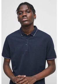 medicine - Medicine polo męskie kolor granatowy gładki. Typ kołnierza: polo. Kolor: niebieski. Materiał: dzianina. Długość: krótkie. Wzór: gładki