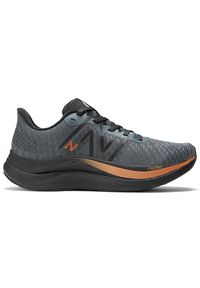 Buty damskie New Balance FuelCell Propel v4 WFCPRGA4 – czarne. Okazja: na co dzień. Kolor: czarny. Materiał: guma, syntetyk, poliester. Szerokość cholewki: normalna. Sport: fitness, bieganie