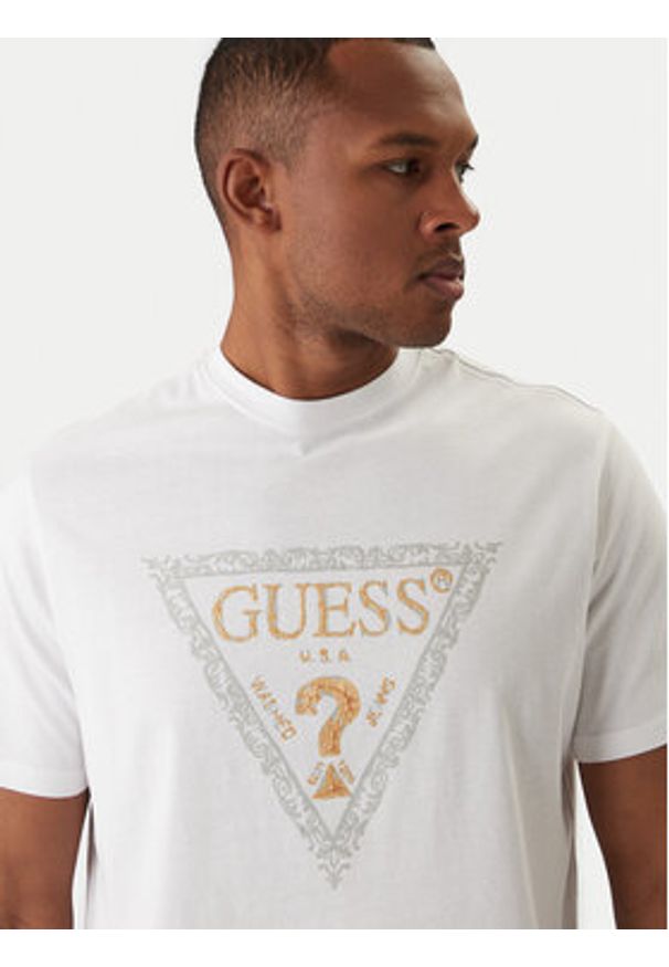 Guess T-Shirt M6RI15 I3Z14 Biały Regular Fit. Kolor: biały. Materiał: bawełna