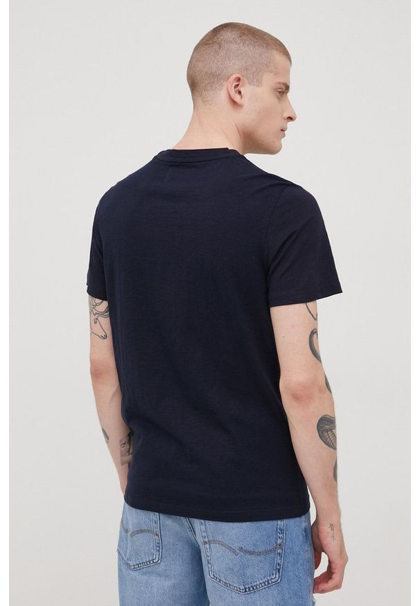 Tom Tailor t-shirt bawełniany kolor granatowy z nadrukiem. Kolor: niebieski. Materiał: bawełna. Wzór: nadruk