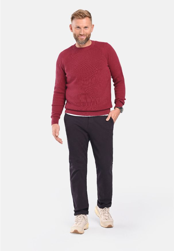 Volcano - Spodnie chino Regular Fit, R-ASTEN. Kolekcja: plus size. Kolor: czerwony. Materiał: bawełna, materiał, skóra, elastan