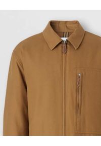 Burberry - BURBERRY - Bawełniana brązowa kurtka. Kolor: brązowy. Materiał: bawełna