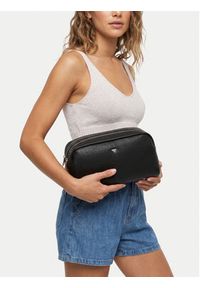 Roxy Kosmetyczka CWBEO-RX-W1-002-SS26 Czarny. Kolor: czarny. Materiał: materiał #6