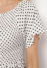 Born2be - Biała Sukienka z Bawełny o Rozkloszowanym Kroju w Kropeczki Lisadrisa. Okazja: na imprezę, na co dzień. Kolor: biały. Materiał: bawełna. Długość rękawa: krótki rękaw. Styl: elegancki, casual, klasyczny #7