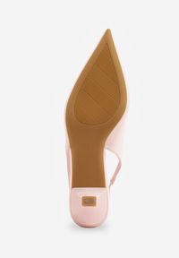 Renee - Różowe Czółenka Sandały Vices na Kaczuszce Typu Slingback Ozdobione Metaliczną Aplikacją Lilarunea. Okazja: na co dzień. Kolor: różowy. Materiał: jeans. Wzór: aplikacja. Sezon: lato. Obcas: na szpilce. Styl: elegancki, casual #8