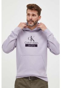 Calvin Klein Jeans bluza męska kolor fioletowy z kapturem z nadrukiem. Typ kołnierza: kaptur. Kolor: fioletowy. Materiał: bawełna. Wzór: nadruk #2