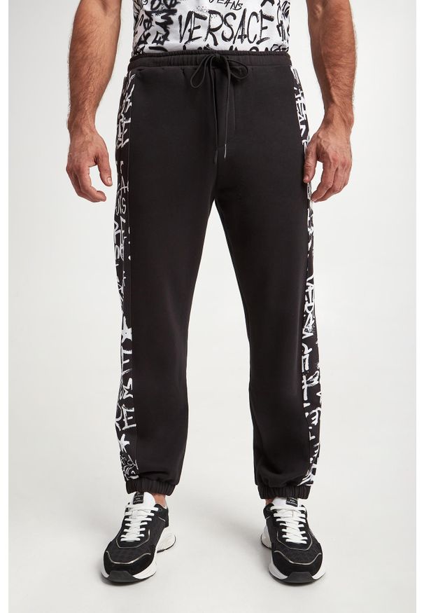Versace Jeans Couture - Spodnie dresowe męskie VERSACE JEANS COUTRE. Materiał: dresówka