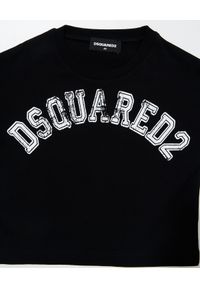 DSQUARED2 KIDS - Czarny t-shirt z białym logo 4-16 lat. Kolor: czarny. Materiał: bawełna. Długość rękawa: krótki rękaw. Sezon: lato. Styl: klasyczny