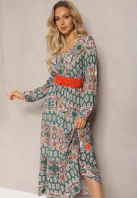 Renee - Zielona Sukienka Rozkloszowana z Paskiem Shara. Okazja: na plażę, na spacer. Kolor: zielony. Materiał: materiał, tkanina. Typ sukienki: kopertowe. Styl: boho. Długość: maxi #3