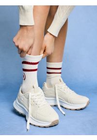 Big-Star - Sneakersy damskie beżowe TT274024 801. Okazja: na spacer, na co dzień. Nosek buta: okrągły. Zapięcie: sznurówki. Kolor: beżowy. Materiał: tkanina, jeans, syntetyk, materiał. Sport: turystyka piesza #8