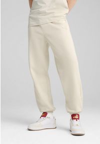 Puma - Spodnie dresowe unisex Essentials Elevated PUMA Alpine Snow White. Kolor: biały. Materiał: dresówka