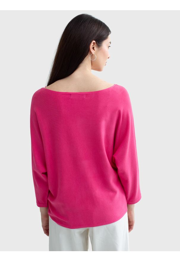 Big-Star - Sweter damski z wiskozy z rękawem 3/4 różowy Kikalia 601. Okazja: na co dzień. Typ kołnierza: dekolt w łódkę. Kolor: różowy. Materiał: wiskoza. Sezon: lato, wiosna. Styl: elegancki, casual