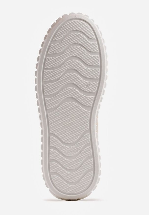 Renee - Beżowe Sneakersy na Tłoczonej Platformie Ozdobione Dwoma Paskami Hesaia. Okazja: na co dzień. Zapięcie: pasek. Kolor: beżowy. Materiał: jeans. Wzór: aplikacja. Obcas: na platformie