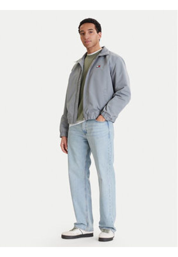 Tommy Jeans Kurtka przejściowa Essential DM0DM22720 Szary Regular Fit. Kolor: szary. Materiał: syntetyk