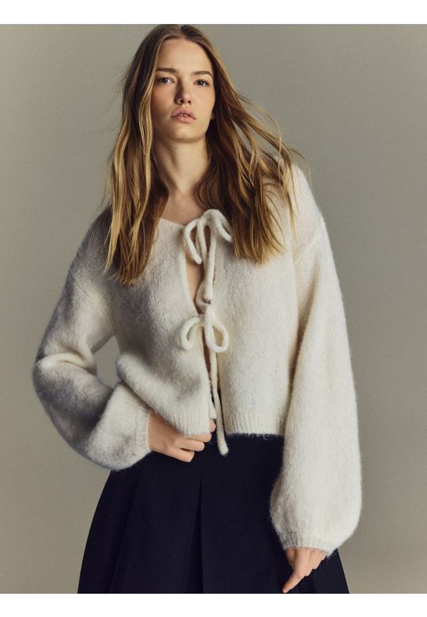 Reserved - Kardigan z wełną alpaki - złamana biel. Materiał: wełna