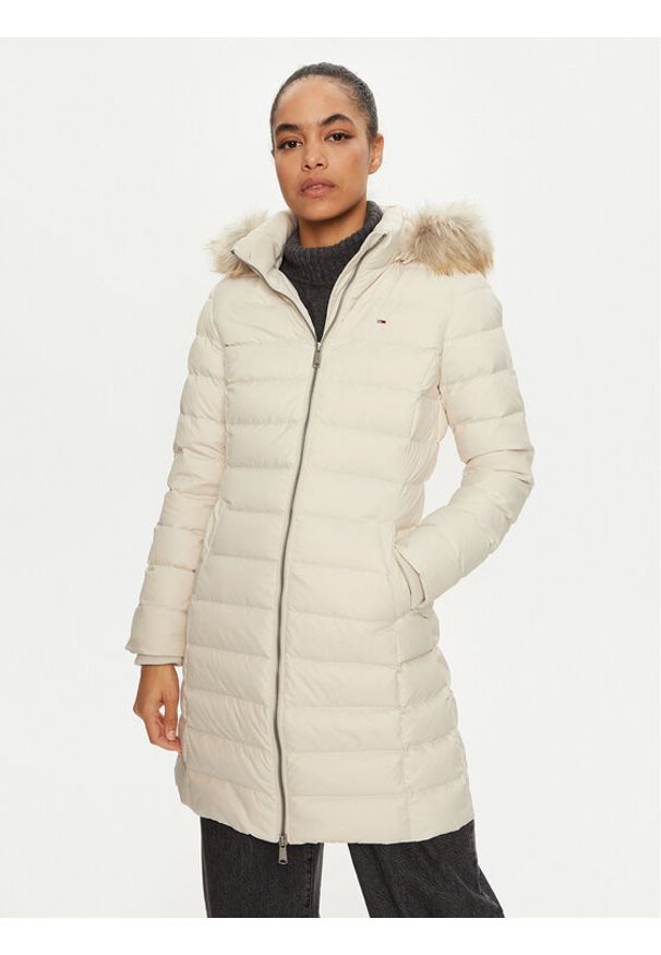 Tommy Jeans Płaszcz zimowy Essential DW0DW18864 Écru Slim Fit. Materiał: syntetyk. Sezon: zima