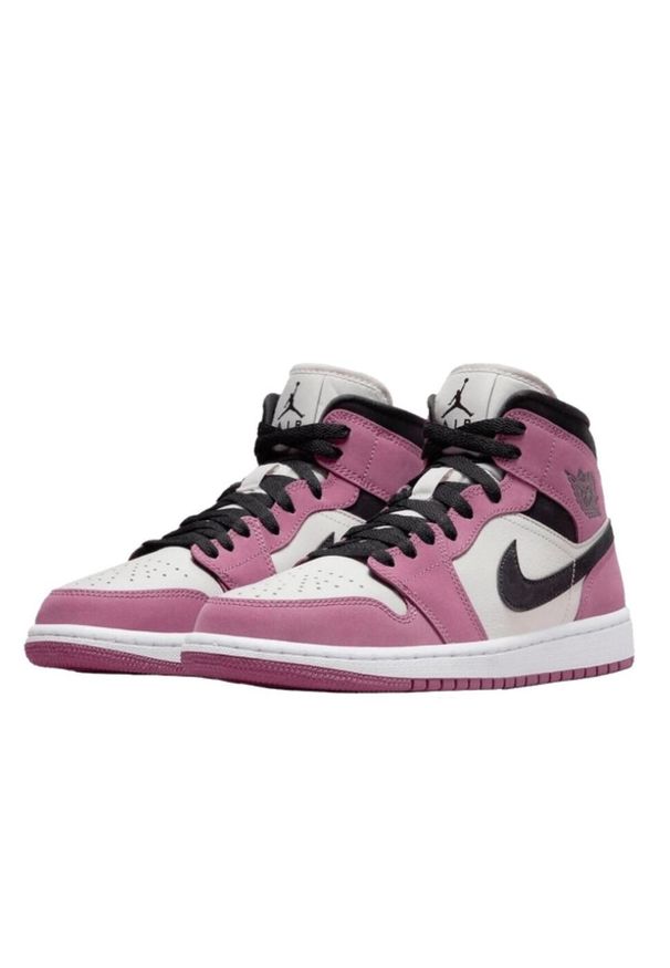 Buty do chodzenia męskie Nike Air Jordan 1 Retro Mid. Kolor: czarny. Materiał: skóra. Sport: turystyka piesza