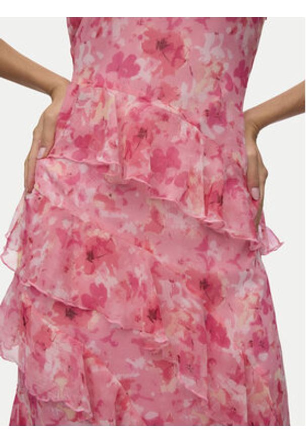 Vero Moda Sukienka wieczorowa Smilla 10346307 Różowy Regular Fit. Kolor: różowy. Materiał: syntetyk. Styl: wizytowy