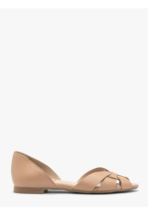 Ryłko - Beżowe sandały damskie płaskie. Okazja: na spacer, na co dzień. Nosek buta: okrągły. Kolor: beżowy. Materiał: skóra. Sezon: lato. Styl: casual, street, klasyczny