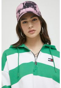 Tommy Jeans bluza bawełniana damska kolor zielony z kapturem wzorzysta. Typ kołnierza: kaptur. Kolor: zielony. Materiał: bawełna. Długość: krótkie. Wzór: aplikacja #5