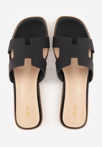 Renee - Czarne Klapki VICES Basic z Ozdobnymi Wycięciami i Ściętym Noskiem Selestte. Okazja: na co dzień. Kolor: czarny. Materiał: jeans. Sezon: lato. Styl: casual #6