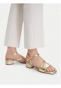 Clarks Sandały Serina35 Strap 26186120 Złoty. Kolor: złoty. Materiał: skóra #6