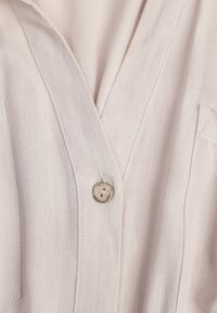 Renee - Jasnobeżowa Koszulowa Sukienka Utility z Bawełny z Wiązanym Paskiem w Talii Retona. Okazja: na co dzień. Kolor: beżowy. Materiał: bawełna. Sezon: lato. Typ sukienki: koszulowe. Styl: boho, glamour, casual #6