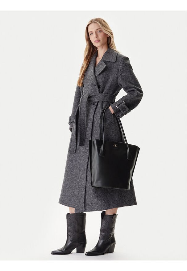 Calvin Klein Torebka LV04F3168G Czarny. Kolor: czarny. Materiał: skórzane