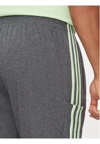 Adidas - adidas Spodnie dresowe Essentials IS1367 Szary Regular Fit. Kolor: szary. Materiał: syntetyk, bawełna #6