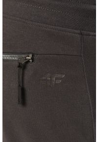4f - 4F - Spodnie. Kolor: szary. Materiał: bawełna, poliester, dzianina, elastan. Wzór: nadruk #2