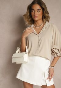 Renee - Beżowa Koszula Ozdobiona Kwiatami 3DTenisela. Okazja: na co dzień. Typ kołnierza: kołnierzyk klasyczny. Kolor: beżowy. Materiał: jeans. Wzór: aplikacja, kwiaty. Styl: klasyczny, casual