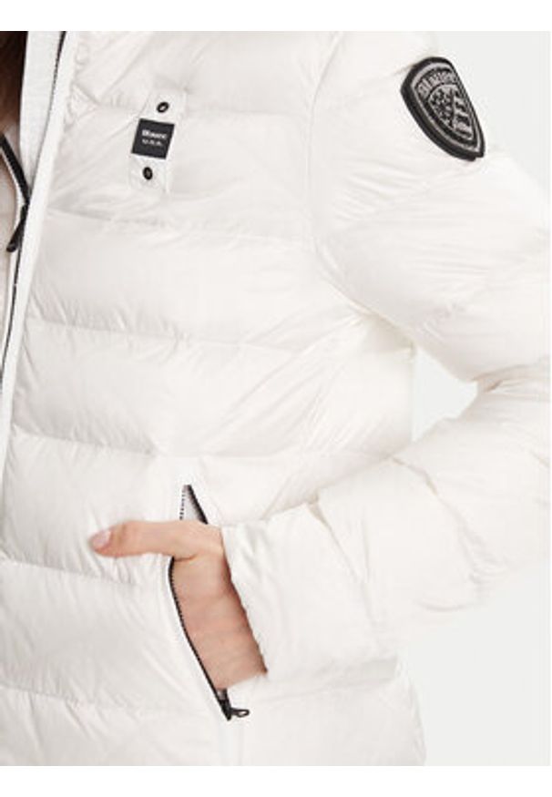 Blauer Płaszcz zimowy 25WBLDK03102 Biały Regular Fit. Kolor: biały. Materiał: syntetyk. Sezon: zima